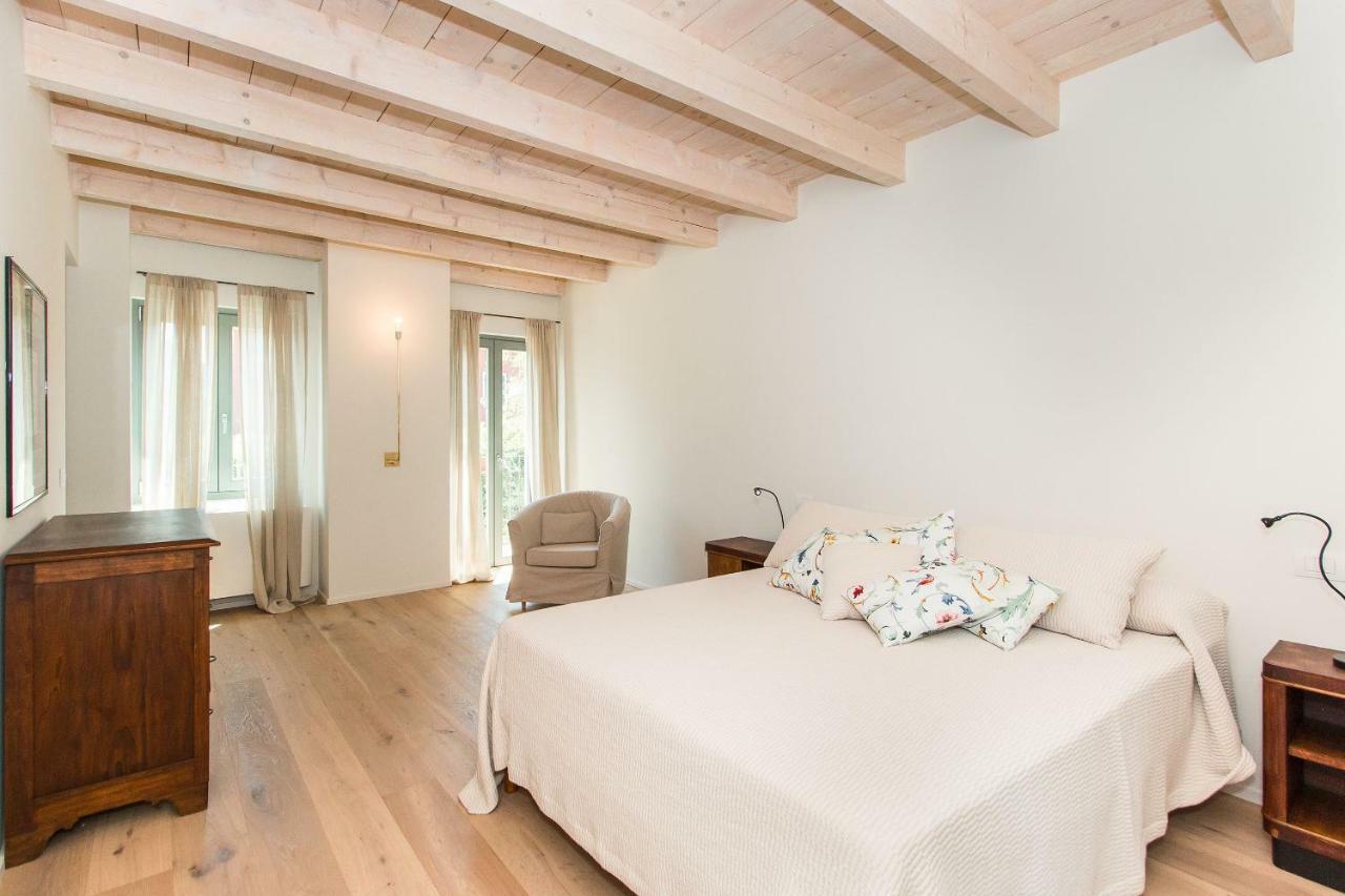 Appartamenti Presso Cascina La Melagrana コスティリオーレ・ダスティ エクステリア 写真