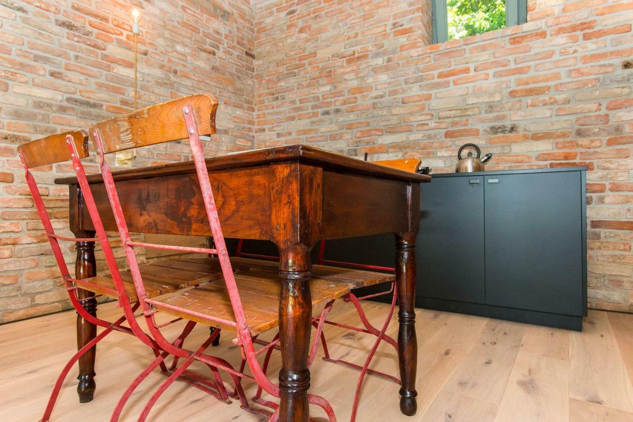 Appartamenti Presso Cascina La Melagrana コスティリオーレ・ダスティ エクステリア 写真